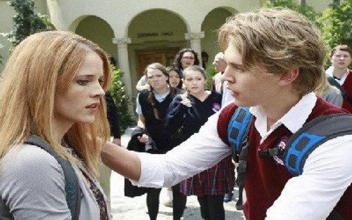 Switched at Birth Season 1 Episode 6 - The Persistence of Memory
