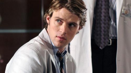 House Season 1 Episode 11 - Detox