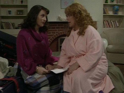French & Saunders Season 2 Episode 3 - Removals