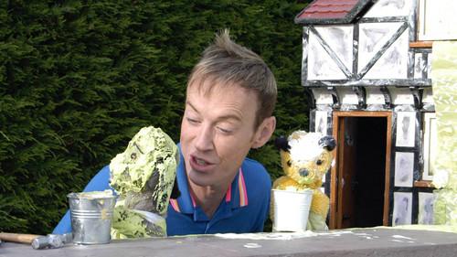 Sooty Season 1 Episode 11 - The Wendy House