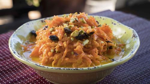 Guy's Ranch Kitchen Season 4 Episode 2 - Vegetarian Vacation