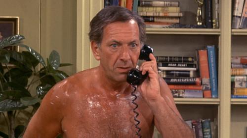 The Odd Couple Season 2 Episode 5 - A Grave for Felix