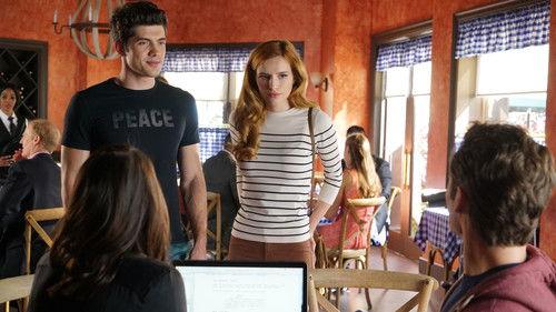 Famous in Love Season 1 Episode 8 - Crazy Scripted Love