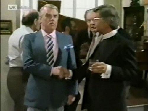 Never the Twain Season 2 Episode 1 - Who's Been Sleeping In My Bed ?