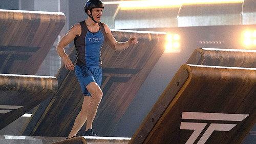 The Titan Games Season 2 Episode 4 - West Region Premiere: NFL's Victor Cruz and Stuntwoman Jessie Graff