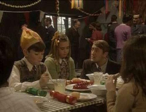 Goodnight Sweetheart Season 2 Episode 9 - Let Yourself Go