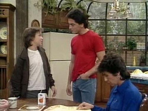 Charles in Charge Season 4 Episode 3 - Duelling Presleys