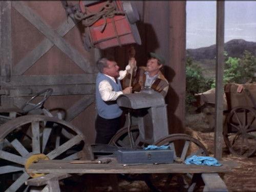 Green Acres Season 5 Episode 12 - Oliver and the Cornstalk