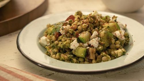 Girl Meets Farm Season 12 Episode 2 - One Great Date Night