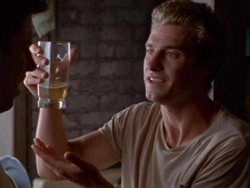 Felicity Season 3 Episode 1 - The Christening