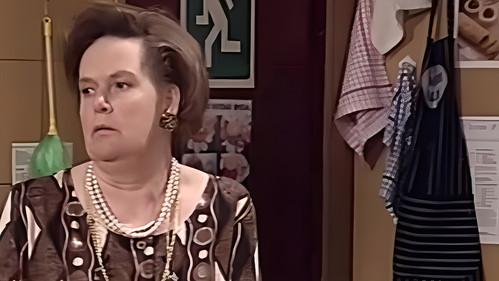 Vetkoekpaleis Season 3 Episode 6 - Ella Fansella