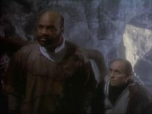 Beauty and the Beast Season 1 Episode 20 - To Reign in Hell