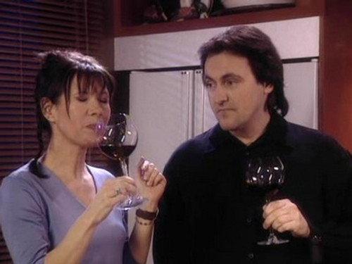 Un gars, une fille Season 4 Episode 16 - À la cuisine 3 - Au téléphone 5 - L'anniversaire de la belle-mère