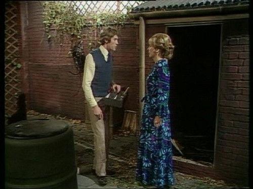 Some Mothers Do 'Ave 'Em Season 1 Episode 1 - Getting a Job