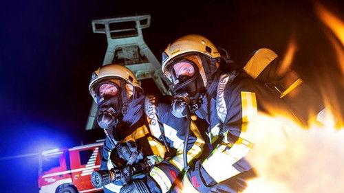 Feuer & Flamme Season 3 Episode 1 - Episode 1