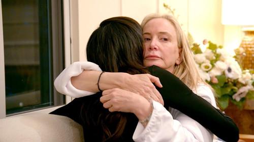 The Real Housewives of Orange County Season 18 Episode 10 - Catwalks & Catfights