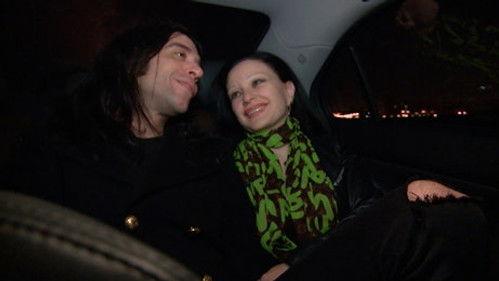 Alaska & Mario Season 1 Episode 1 - Se casan