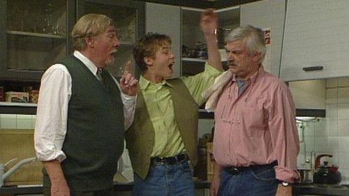 Oppassen!!! Season 2 Episode 16 - Fire Alarm