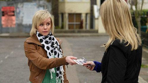EastEnders Season 25 Episode 2 - 3712 (2)