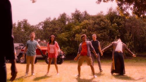 Power Rangers Season 23 Episode 12 - Catching Some Rays