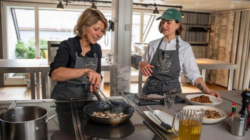Samantha Brown’s Places to Love Season 9 Episode 10 - The Food Special Part 3