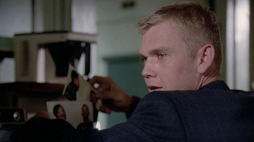 NYPD Blue Season 8 Episode 1 - Daveless in New York