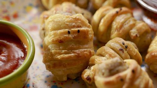 Girl Meets Farm Season 11 Episode 9 - Pumpkin Carving Party