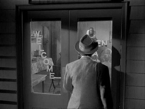 Peter Gunn Season 1 Episode 35 - Kill from Nowhere