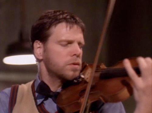 Northern Exposure Season 6 Episode 13 - Horns