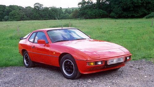 Wheeler Dealers Season 1 Episode 1 - Porsche 924 (Part 1)