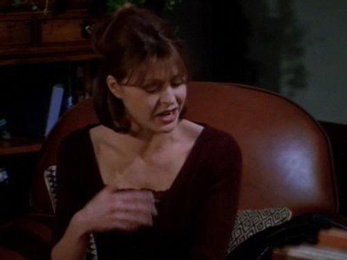 Frasier Season 6 Episode 22 - Visions of Daphne