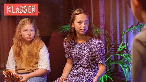 Klassen Season 12 Episode 8 - Liv becomes a pig