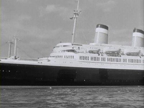 I Love Lucy Season 5 Episode 13 - Bon Voyage