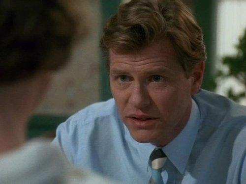 Murder, She Wrote Season 7 Episode 21 - Tainted Lady