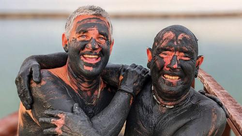 Bargain-Loving Brits in the Sun Season 10 Episode 6 - Episode 6