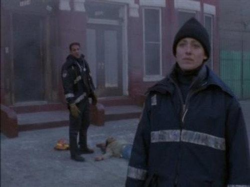 Third Watch Season 1 Episode 11 - Alone in a Crowd
