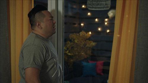 Run the Burbs Season 1 Episode 8 - Raccoon Fever