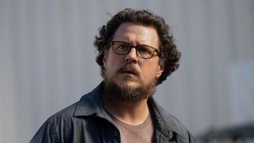 Paradise Season 2 Episode 5 - The Mailman