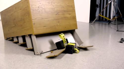 Broken Season 1 Episode 3 - Deadly Dressers