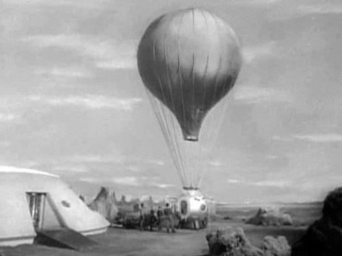 Lost in Space Season 1 Episode 12 - The Raft