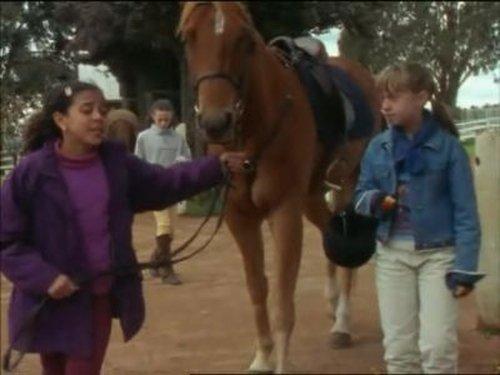 The Saddle Club Season 1 Episode 7 - School Horse