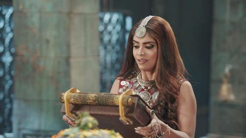 Naagin Season 4 Episode 8 - Manyata Gets Access to The Sarpkosh!