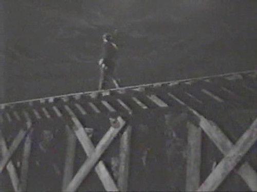 Alfred Hitchcock Presents Season 5 Episode 13 - An Occurrence at Owl Creek Bridge