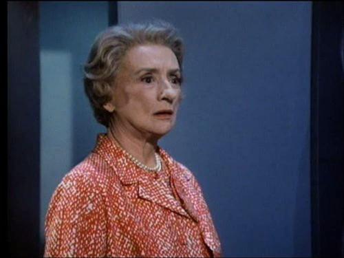 Hawaii Five-O Season 10 Episode 21 - Frozen Assets