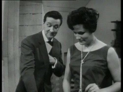 The Avengers Season 2 Episode 9 - The Sell-Out