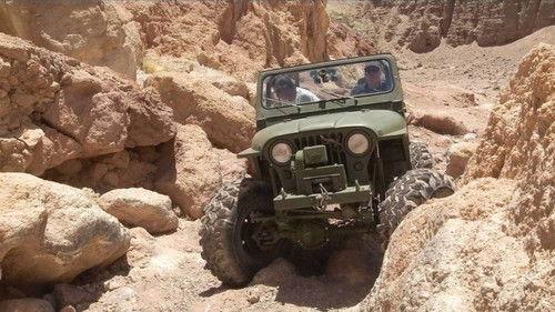 Roadkill Garage Season 1 Episode 7 - Freiburger's Jeep Rocks!