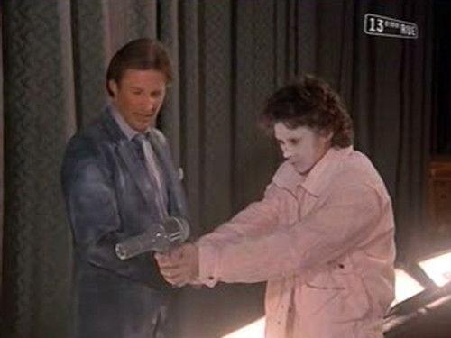 Scarecrow and Mrs. King Season 2 Episode 19 - D.O.A.: Delirious on Arrival