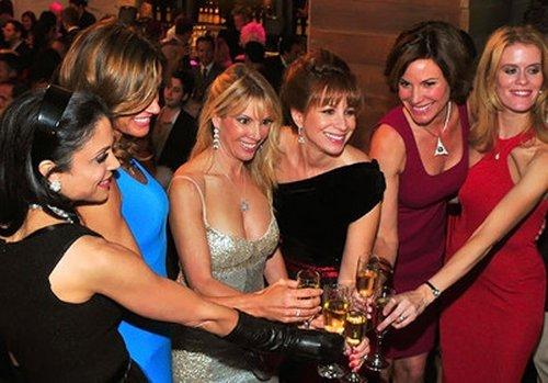 The Real Housewives of New York City Season 2 Episode 14 - Reunion: Watch What Happens (2)