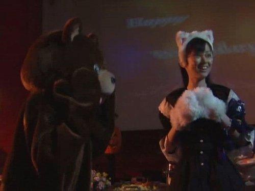 Pretty Guardian Sailor Moon Season 1 Episode 4 - Infiltrate the Party!