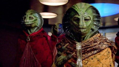 Star Trek: The Next Generation Season 1 Episode 6 - Lonely Among Us